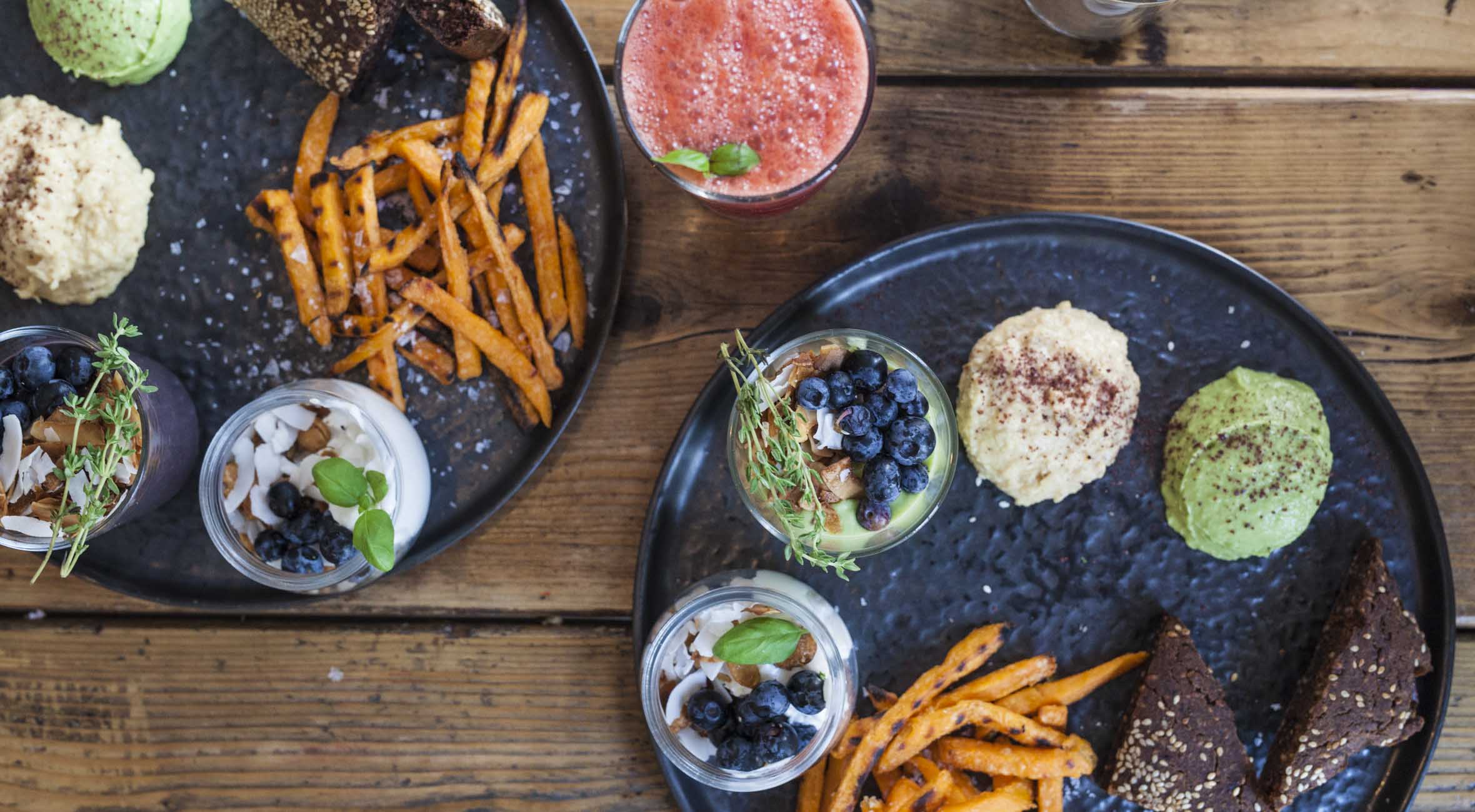 2 x vegansk brunch hos Hope – Få anmelderrost brunch serveret i solskin og dagligstuehygge i én af byens hippeste caféer
