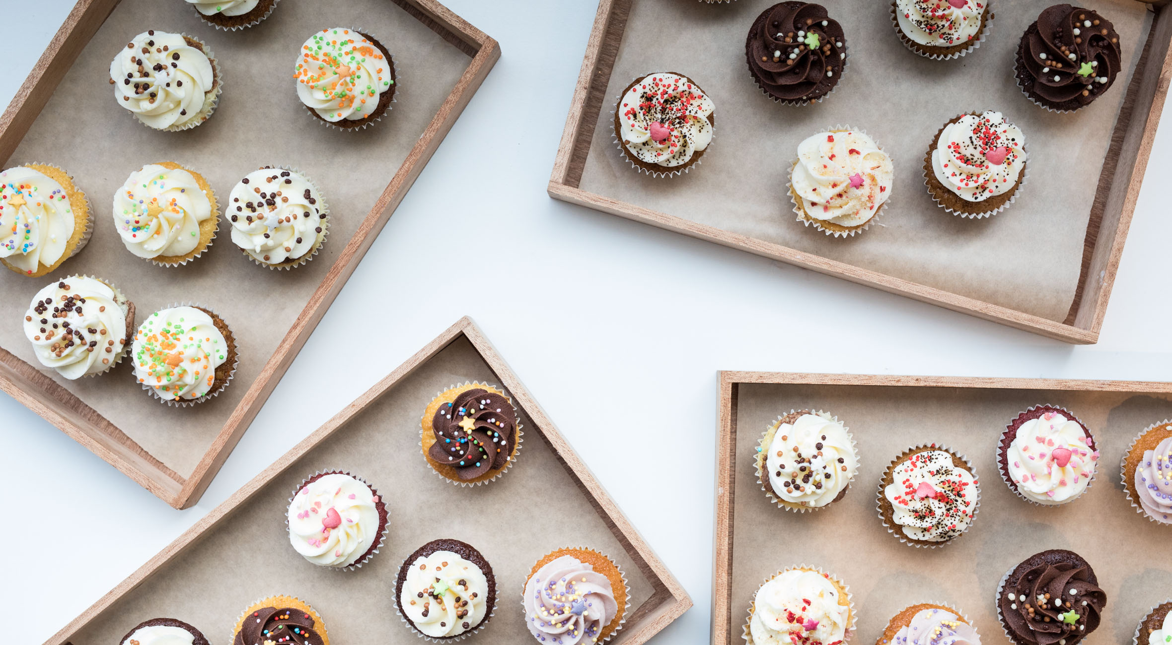 12 valgfrie mini-cupcakes fra Cravings på Nørrebro – Smag landets bedste cupcakes
