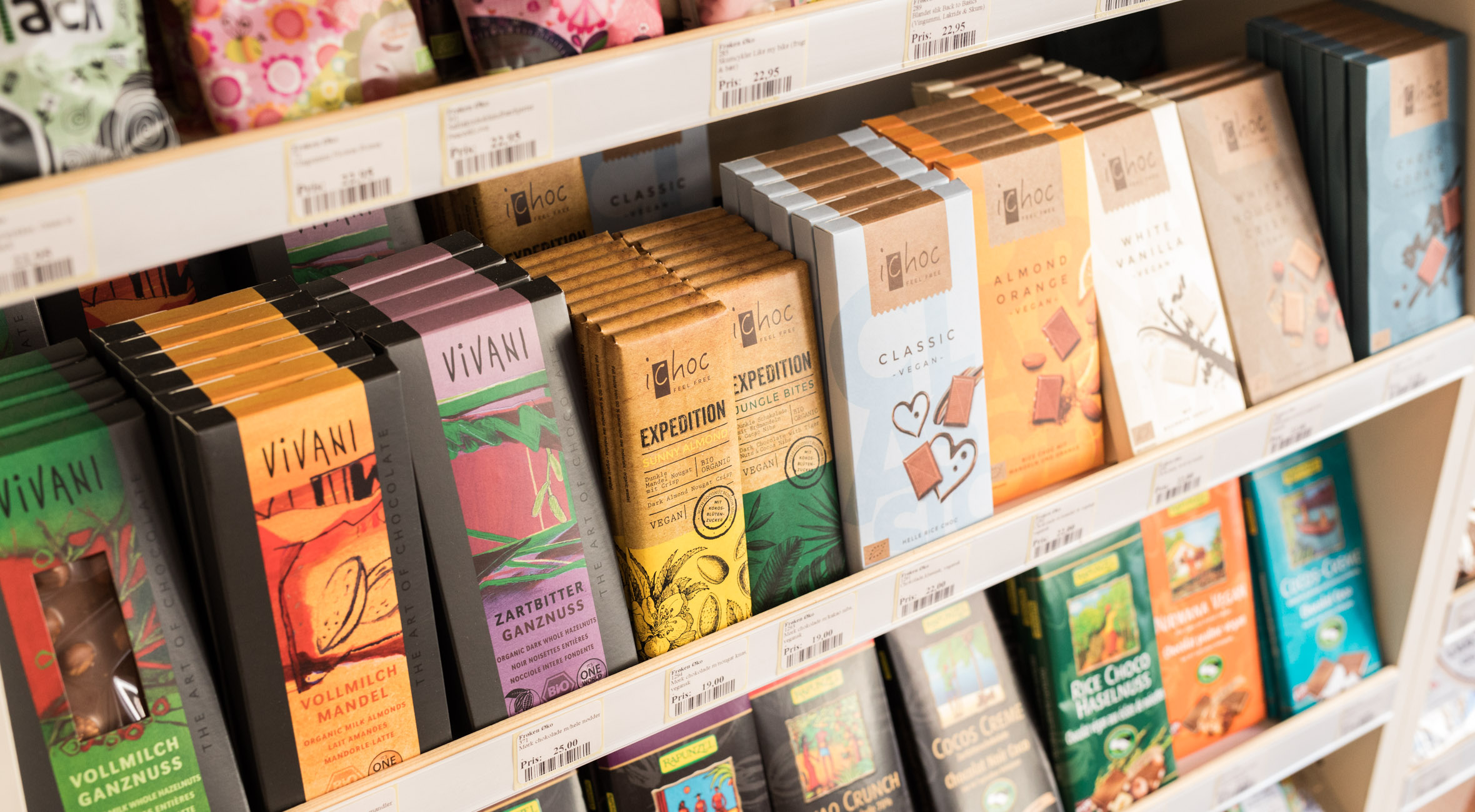 Frit valg til alt hos Frøken Øko – Få økologiske dagligvarer og delikatesser, the & kaffe, gourmet-slik, chokolade, nødder, superfoods m.m.