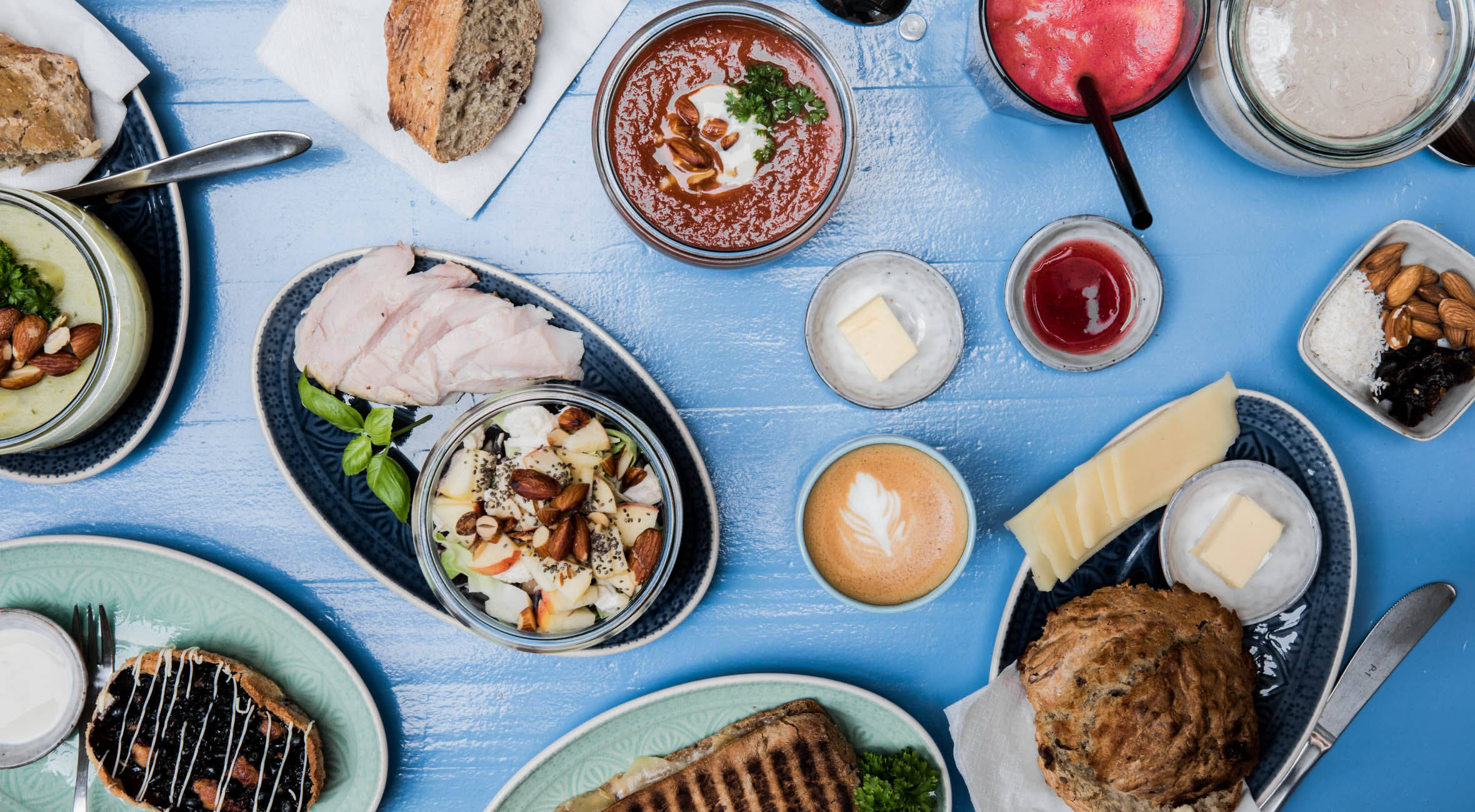 Frit valg til alt hos Den Go'e Kaffebar – Kombineret kaffebar & café byder på hygge, brunch, kaffe & kage m.m.
