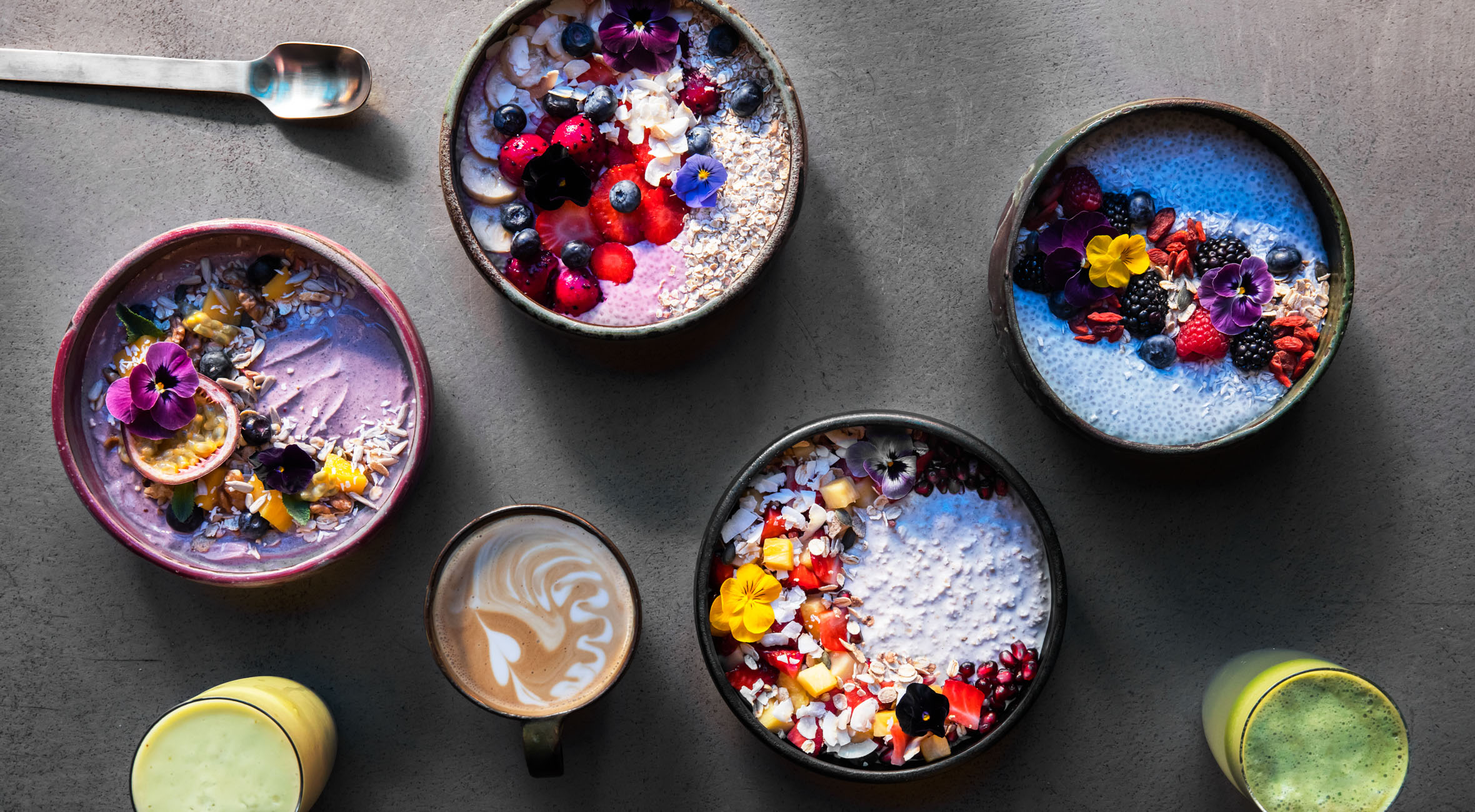 2 breakfast bowls + 2 kaffe / juice hos MyPoké på Østerbro – Nyd smoothie bowls, chia bowls og overnight oats