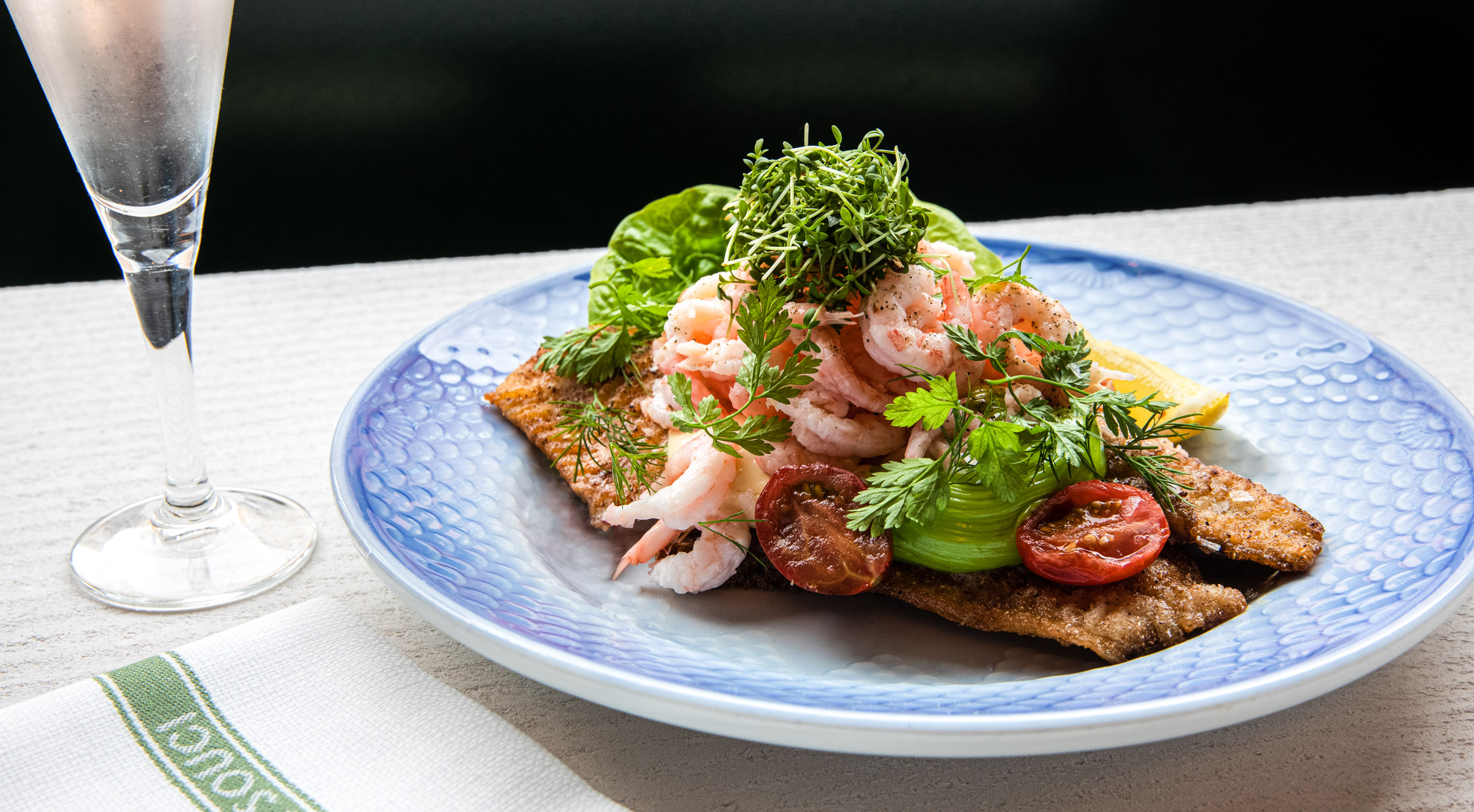 2 stk. smørrebrød hos Sans Souci på Frederiksberg – Én af landets ældste restauranter byder på smørrebrød i historiske omgivelser