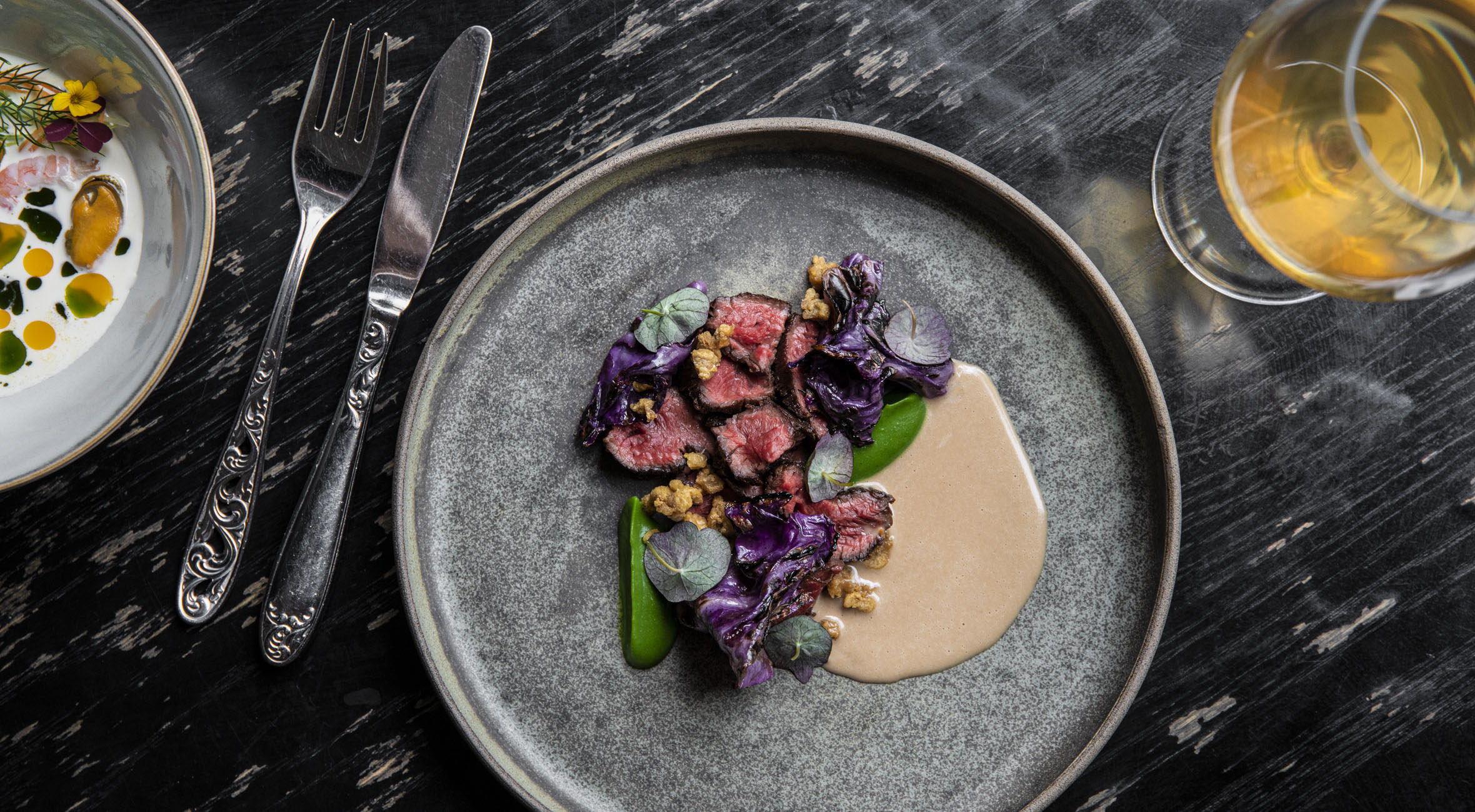 7 serveringer hos Naert i Indre By – Tidligere Michelin-kokke byder på topanmeldt nordisk gastronomi