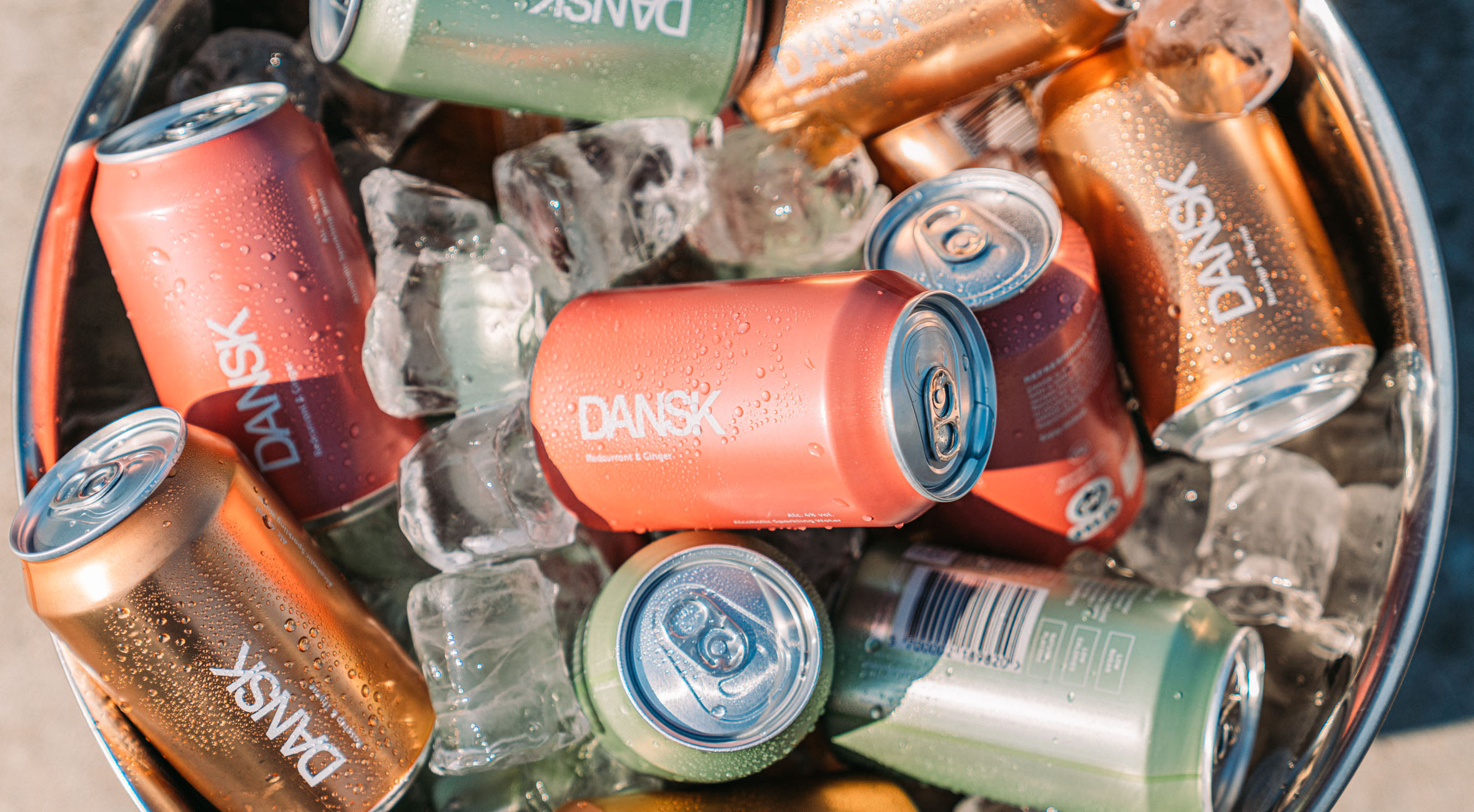 12 hard seltzers fra DANSK leveret direkte til din dør – Dansk start-up storsatser på ny alkoholdrik fra USA